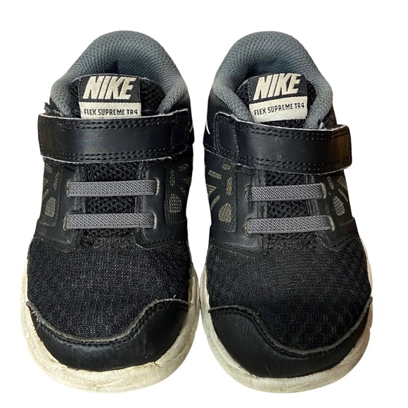 Nike Other - Kids Nike Black w White Swoosh Size 8C Shoes (759993-001) cute boy shoes